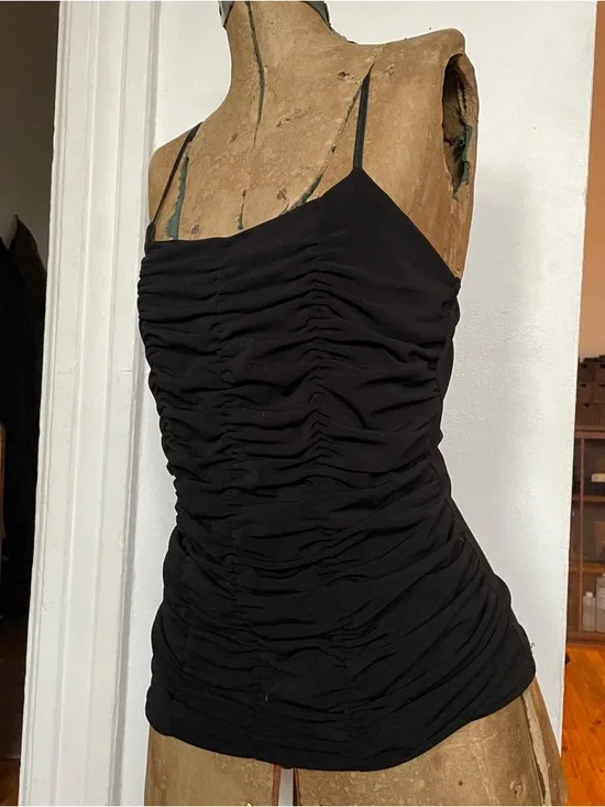 Black Ruched Spaghetti Strap Tank Top - Picture 4 of 5